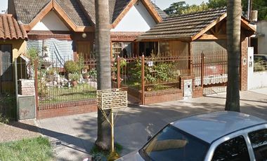 Casa en venta - 2 Dormitorios 1 Baño 1 Cochera - 438Mts2 - Libertad, Merlo