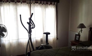 Chalet 3 ambientes en lote de 10x20mts - Temperley