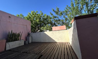 CASA EN JACARANDA 1400 - CABA