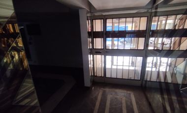 Corrientes al 2100 - Venta de Local Comercial en Rosario Centro
