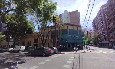 Corrientes al 2100 - Venta de Local Comercial en Rosario Centro