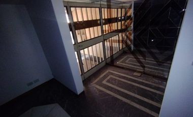 Corrientes al 2100 - Venta de Local Comercial en Rosario Centro