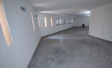 Corrientes al 2100 - Venta de Local Comercial en Rosario Centro