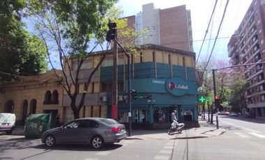 Corrientes al 2100 - Venta de Local Comercial en Rosario Centro