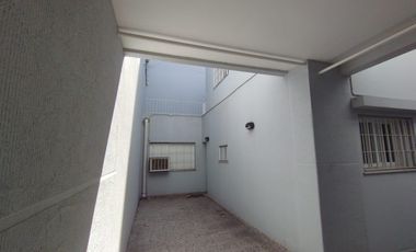 Corrientes al 2100 - Venta de Local Comercial en Rosario Centro