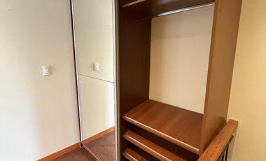 Moderna Casa de 4 dormitorios en Cofico con patio y piscina