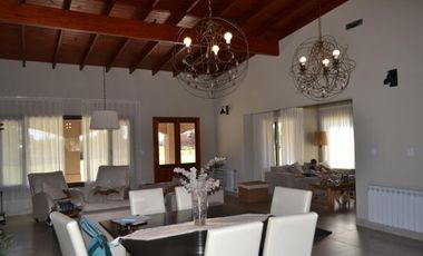 Casa a la venta en  Estancias Las Lilas, lujan