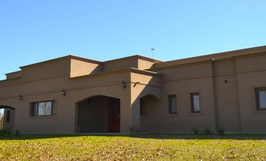 Casa a la venta en  Estancias Las Lilas, lujan