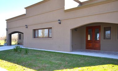 Casa a la venta en  Estancias Las Lilas, lujan
