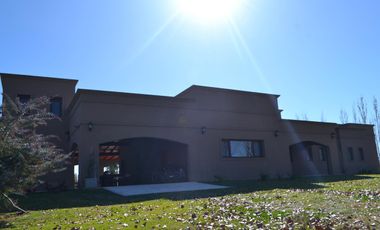 Casa a la venta en  Estancias Las Lilas, lujan