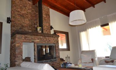 Casa a la venta en  Estancias Las Lilas, lujan