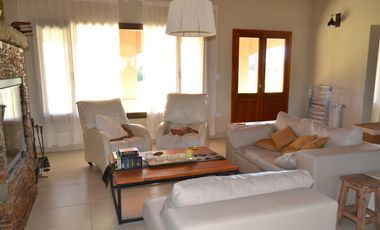 Casa a la venta en  Estancias Las Lilas, lujan