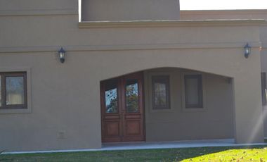Casa a la venta en  Estancias Las Lilas, lujan