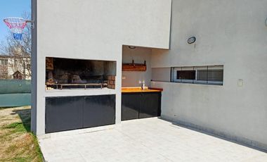 Casa - Profesional Country Club -Venta-Funes