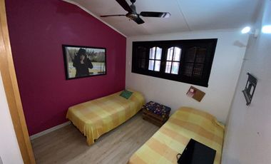 Casa  en Venta - 5 amb.  - Ramos Mejia Sur -