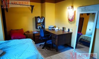 Casa en  VENTA ubicada en  Castelar Norte