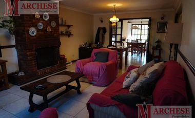 Casa en  VENTA ubicada en  Castelar Norte