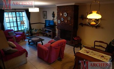 Casa en  VENTA ubicada en  Castelar Norte