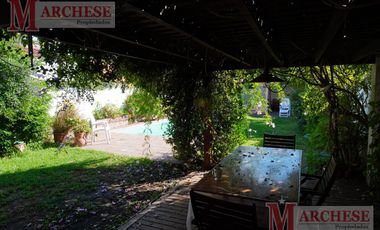 Casa en  VENTA ubicada en  Castelar Norte