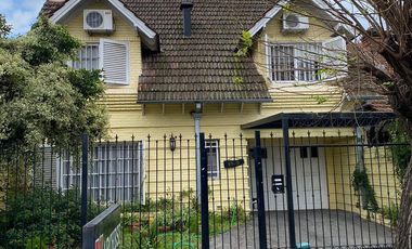 Casa en  VENTA ubicada en  Castelar Norte