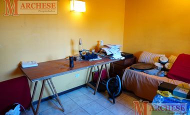 Casa en  VENTA ubicada en  Castelar Norte