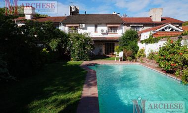 Casa en  VENTA ubicada en  Castelar Norte