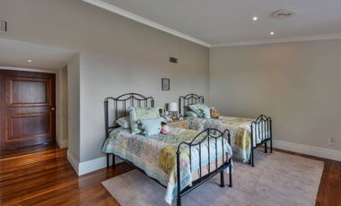 VENTA CASA EN LAS ÁGUILAS, ÁGUILA REAL