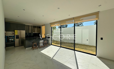 CASA AMUEBLADA EN VENTA EN PRIVANZA, SOLARES RESIDENCIAL, ZAPOPAN