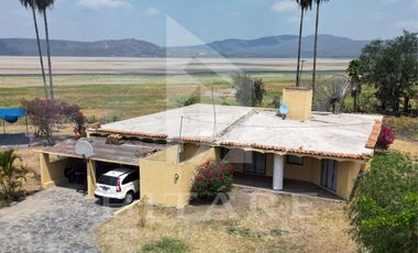 CASA DE CAMPO EN VENTA EN VILLA CORONA-LAGUNA DE ATOTONILCO