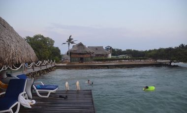 VENTA CASA DE PLAYA EN ISLA DEL ROSARIO - TINTIPAN