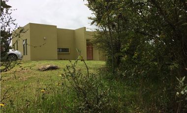 VENDO CASA CAMPESTRE EN PARCELACIÓN - LA CALERA  SANTA HELENA - URGEME