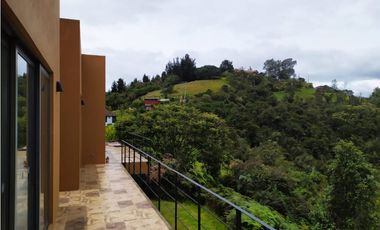 VENDO CASA CAMPESTRE EN PARCELACIÓN - LA CALERA  SANTA HELENA - URGEME