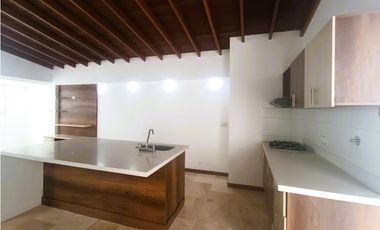 Apartamento en venta en Sabaneta - Parque Principal (AO)