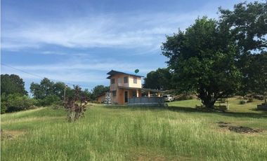 Venta: Terreno con casa en Las Lajas (Cabuya)