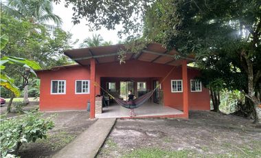 Venta: Lote de 4hcts en La Ermita de san Carlos con Casa y Cabañas