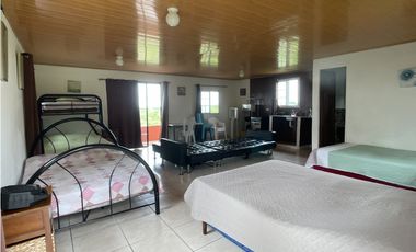 Venta: Lote de 4hcts en La Ermita de san Carlos con Casa y Cabañas
