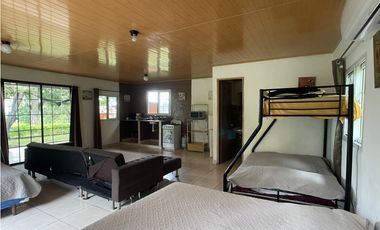 Venta: Lote de 4hcts en La Ermita de san Carlos con Casa y Cabañas