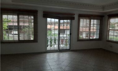 ALQUILER CASA EN BETANIA CLUB X 400M2  YM