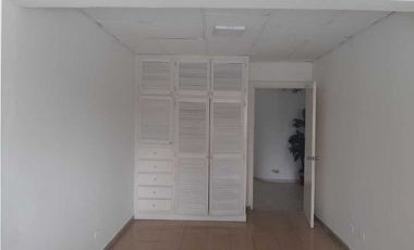 ALQUILER CASA EN BETANIA CLUB X 400M2  YM