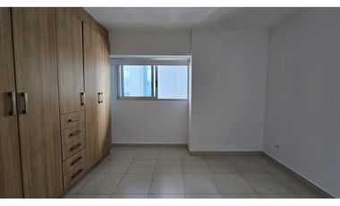 SE ALQUILA APARTAMENTO EN AV. BALBOA