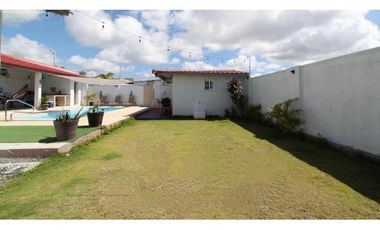 VENTA DE CASA  DE PLAYA EN COSTA ESMERALDA