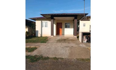 ALQUILO CASA AMOBLADA CIRCUNVALACION INTERNA CHITRE.