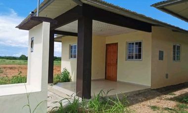 ALQUILO CASA AMOBLADA CIRCUNVALACION INTERNA CHITRE.