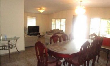 Alquiler de  casa en San Antonio