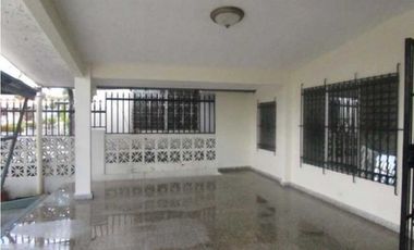 Alquiler de  casa en San Antonio
