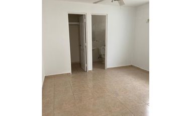 SE ALQUILA CASA EN BRISAS DEL GOLF