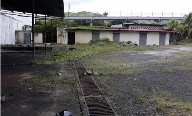 VENDO TERRENO EN LOS ANDES  CON ZONIFICACION  RESIDENCIAL COMERCIAL