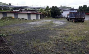 VENDO TERRENO EN LOS ANDES  CON ZONIFICACION  RESIDENCIAL COMERCIAL