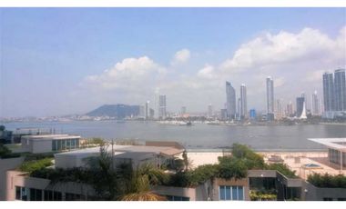 Alquiler de apartamento con vista al mar en Punta Pacifica Paitilla