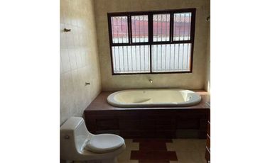 Vendo casa en Villa de La Fuente Betania